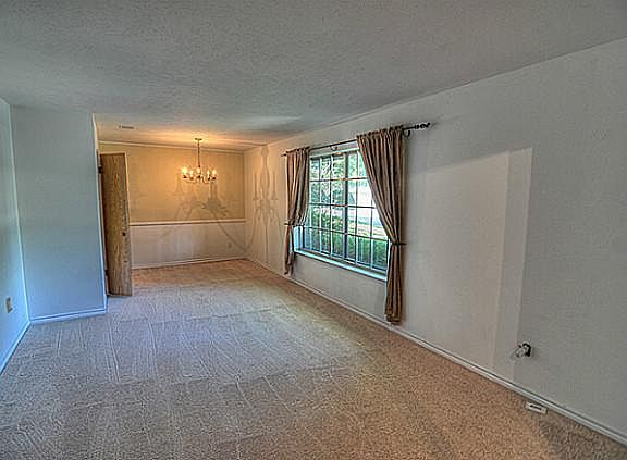 3rd image of 3208 Sherrye Dr