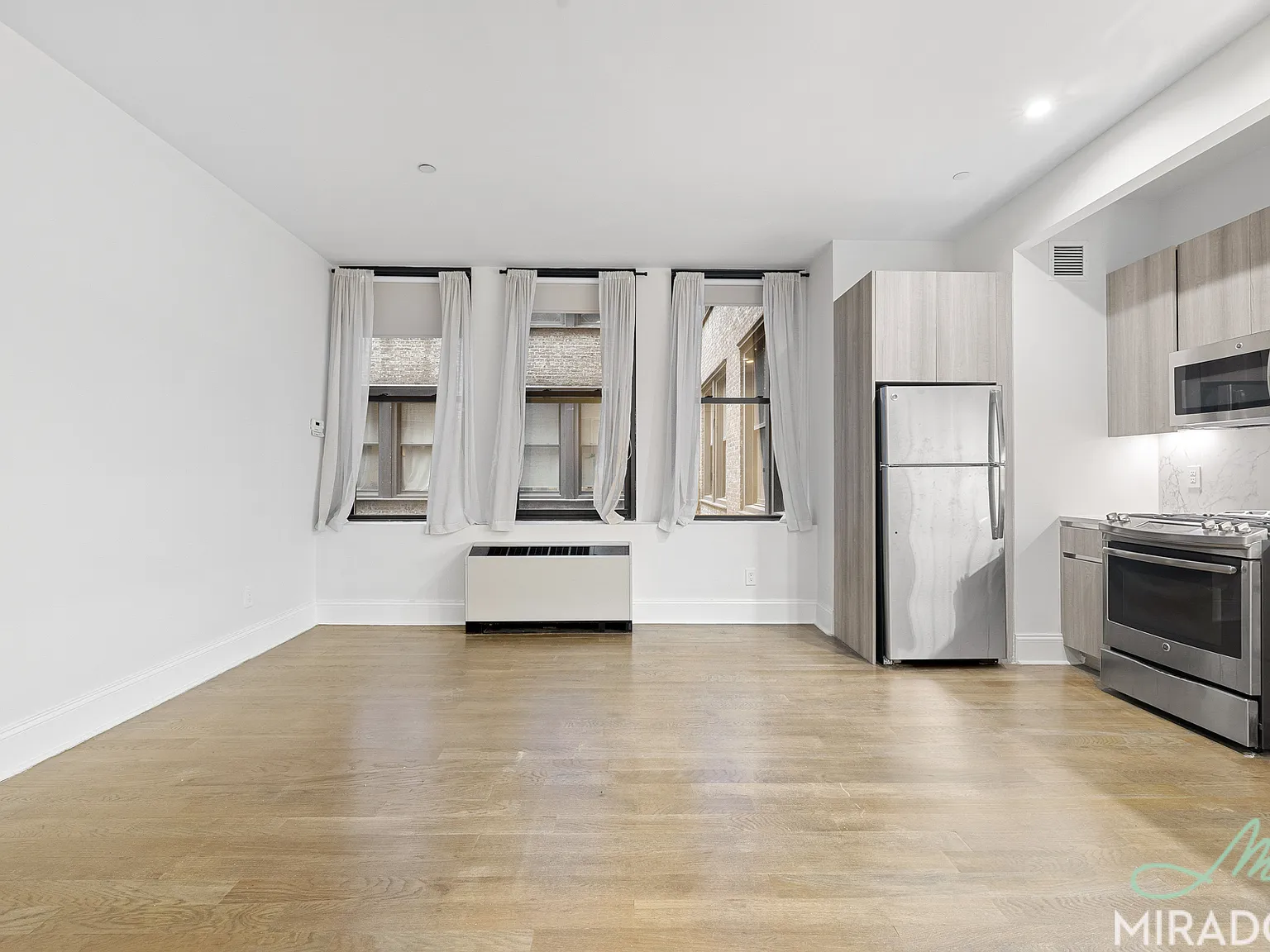 15 Park Row — Photo 4
