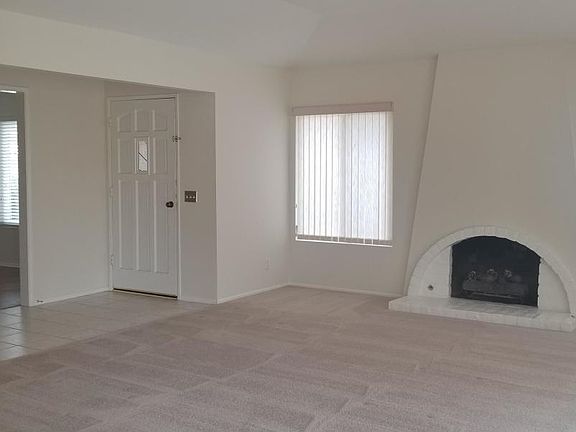 3rd image of 2217 Crespi Ln
