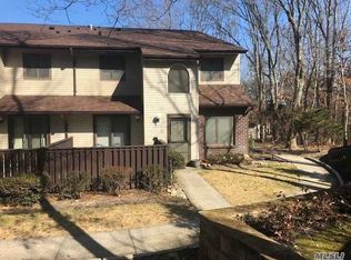 119 Birchwood Rd, Coram, NY 11727