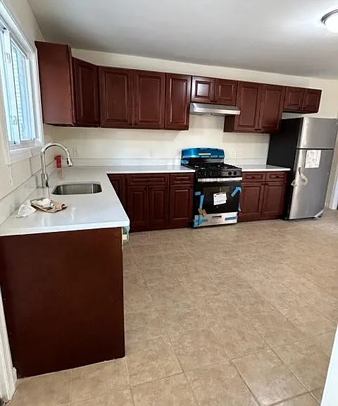 94 Canterbury St #1 — Photo 6