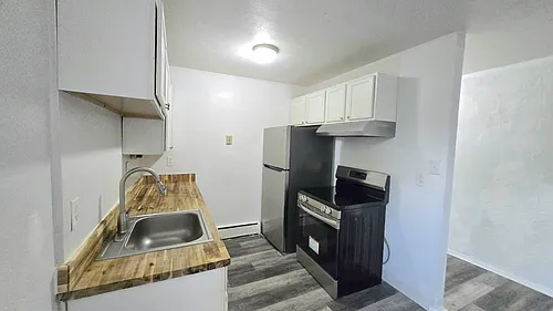 2338 Kemper Ln Photo 1