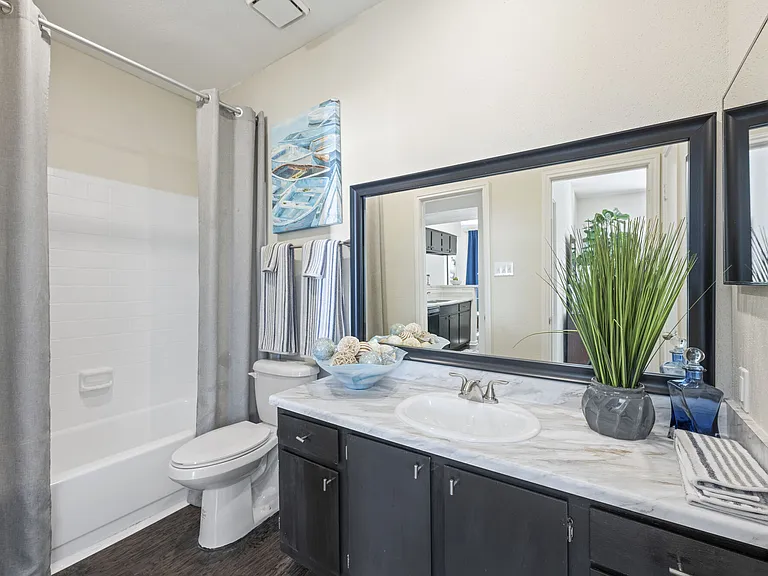The Reston Apartments — Photo 14