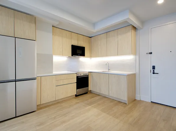 11 Herkimer Street image 1 of 17