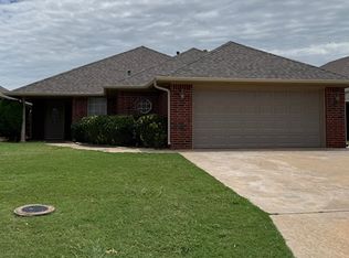 3304 Peacock Ln, Altus, OK 73521