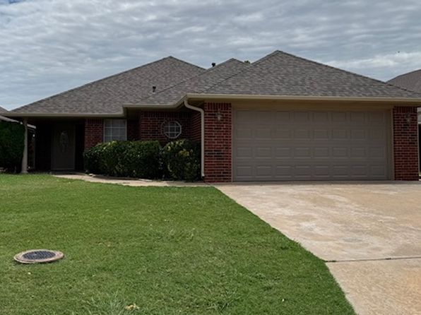 3304 Peacock Ln