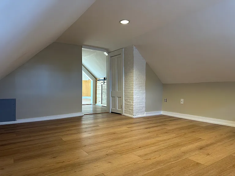 632 Hall St #3 — Photo 3
