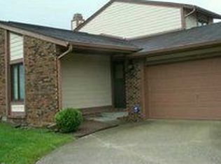 535 Cielo Vista Dr, Greenwood, IN 46143