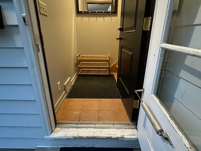 218 County Road B2 W #2 — Photo 15