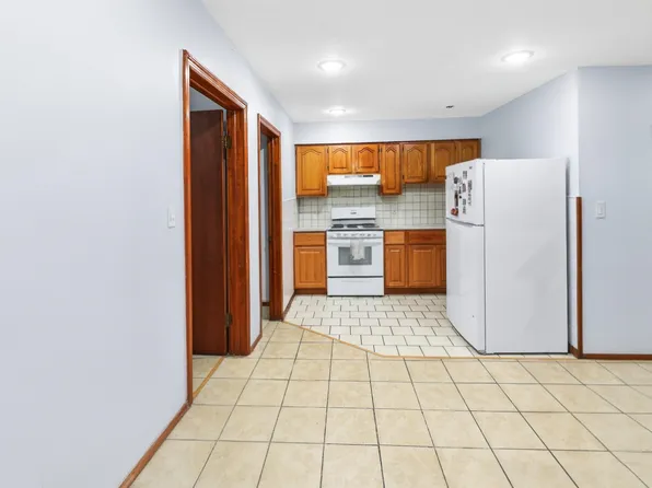 238 Van Nostrand Avenue image 12 of 22