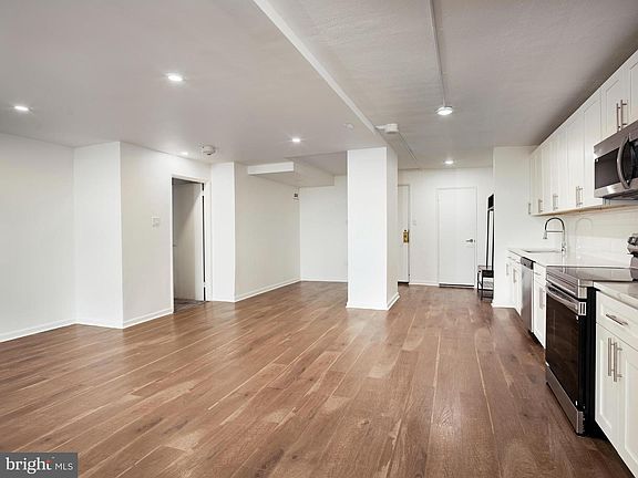 4th image of 3900 Ford Rd APT 20