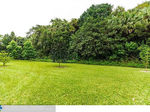 5th image of 3875 NW 35th St #1506