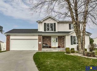 7715 S 34th Street Ct, Lincoln, NE 68516