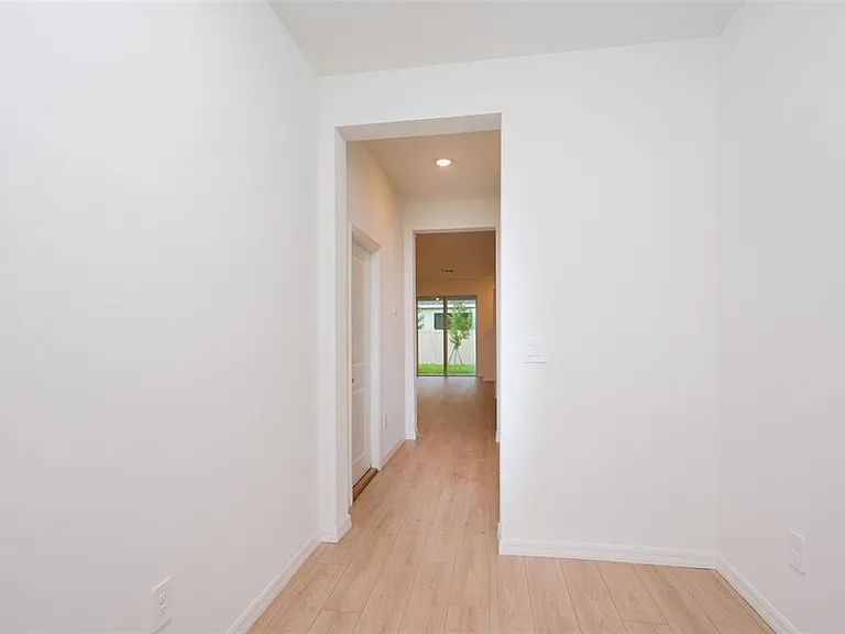 11194 Treasure Swale Way — Photo 7