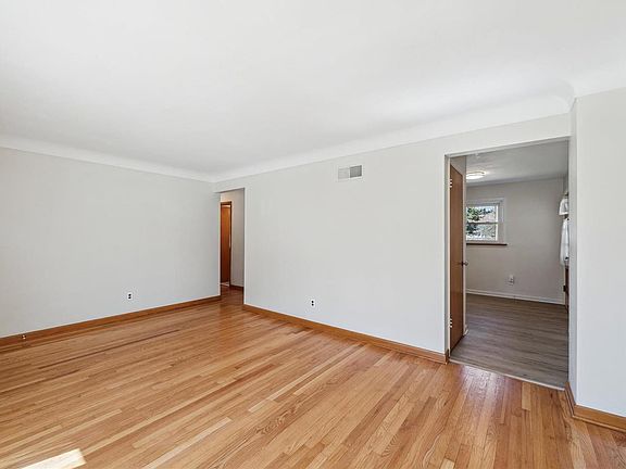 4th image of 1510 Beta Dr