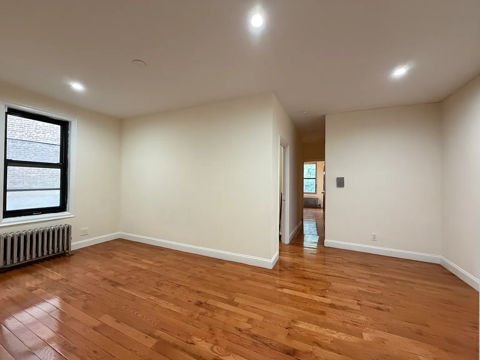30 Dongan Place — Photo 3