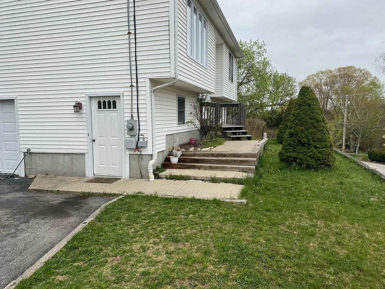 445 Central Ave — Photo 2