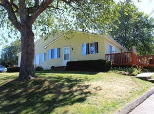 13-15 Meadowview Ter, Westerly, RI 02891