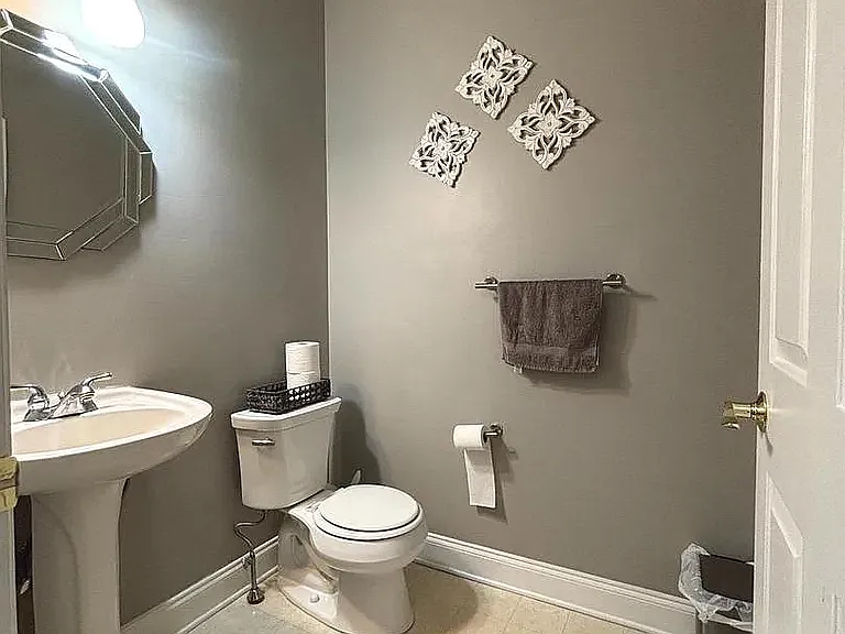 233 Tall Pines Dr — Photo 9