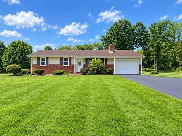2690 Harlansburg Rd, New Castle, PA 16101