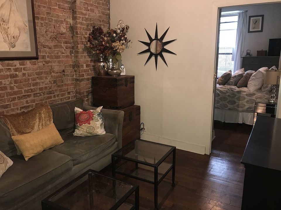 2nd image of 244 E 90th St APT 1D