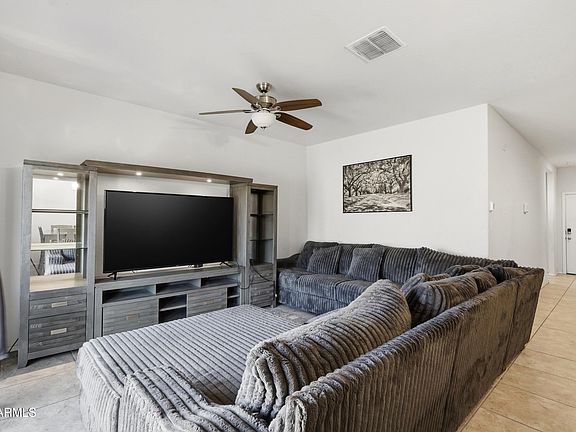 4th image of 1246 E ELAINE Street