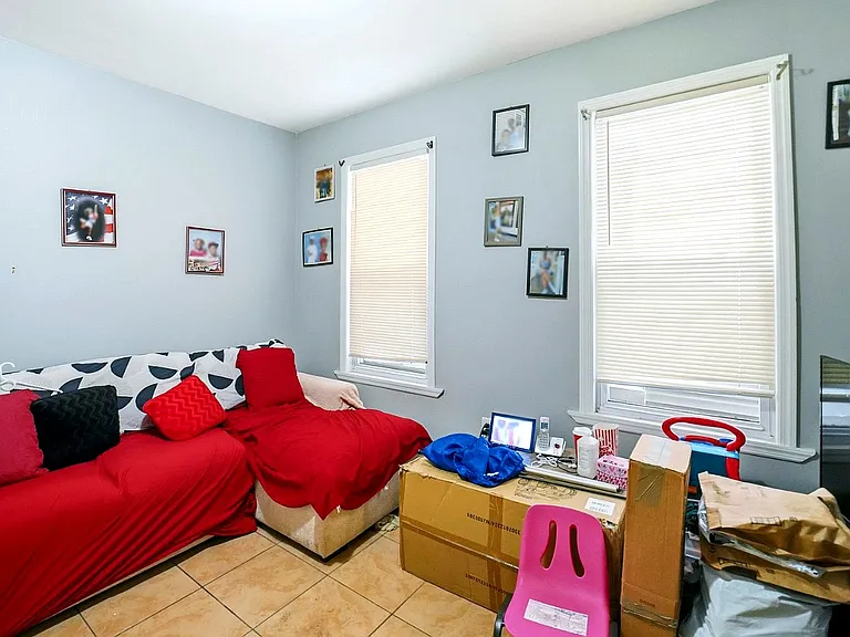 550 Norwood St #2 — Photo 8