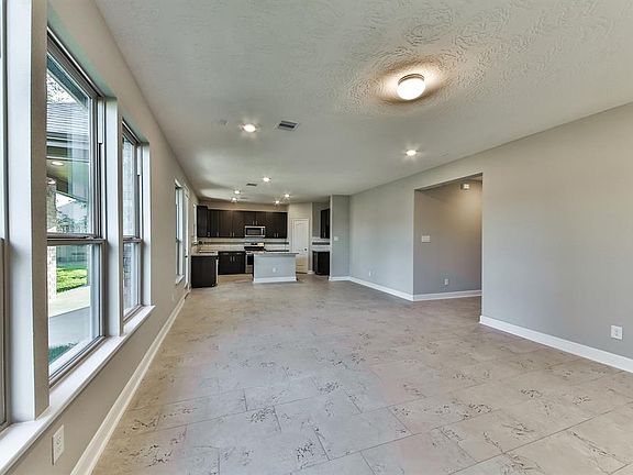 5th image of 10310 Eagle Hollow Dr
