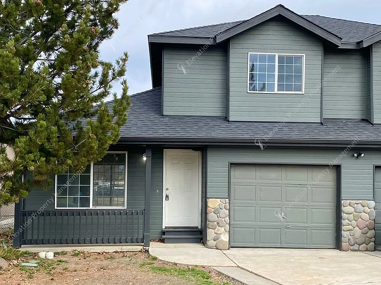 2825 SW Umatilla Ave — Photo 1