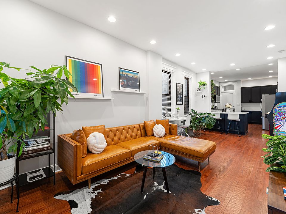 1st image of 2147 W Dickens Ave #1