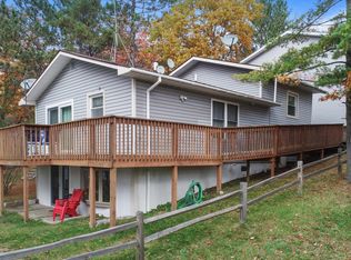 6162 Beach Rd, Johannesburg, MI 49751