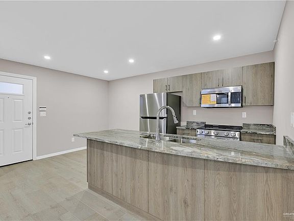 5th image of 7008 N 23rd St #105
