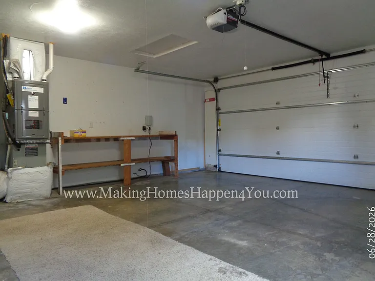 260 SW Oregon Trail Dr — Photo 51
