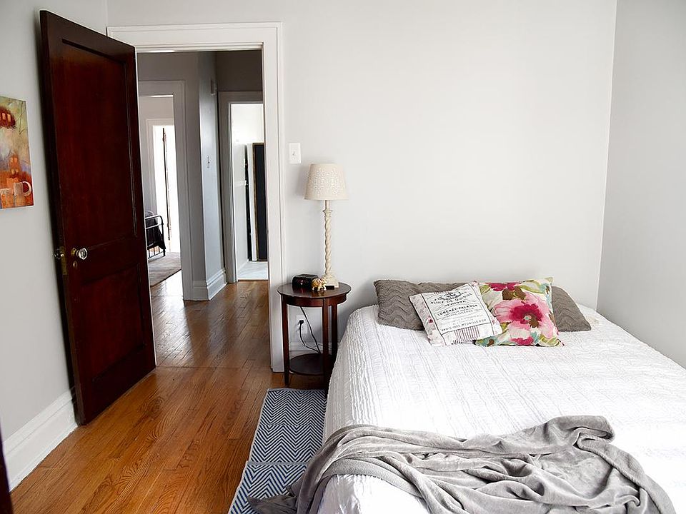 1st image of 4982 Tholozan Ave #B