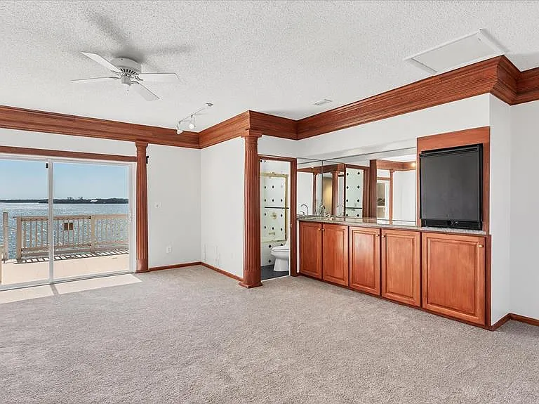 120 Sands Point Dr — Photo 30