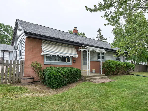 3035 Elderberry Rd, Racine, WI 53402