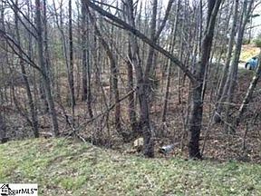 2nd image of 117 Eagle Rock Rd