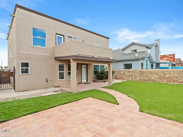 12564 Paseo Alegre Dr — Photo 46