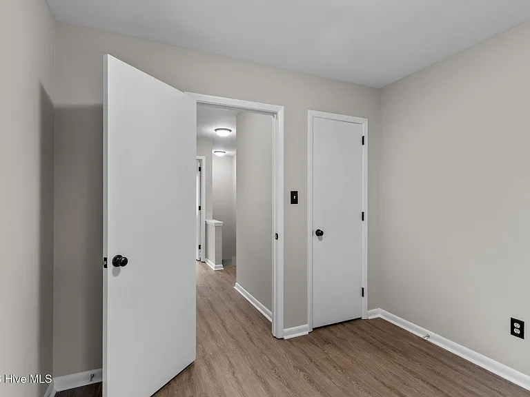 L48 Port West Ct #4D — Photo 24