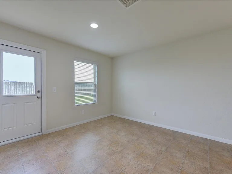 1315 Pease River Ln — Photo 24