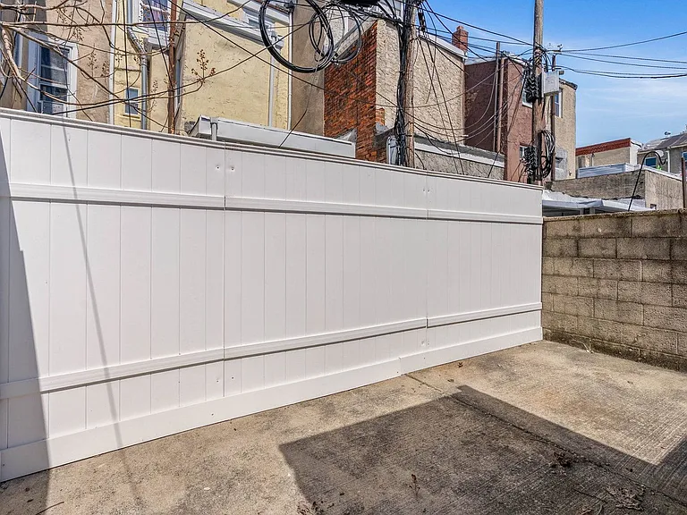 513 Morris St — Photo 20
