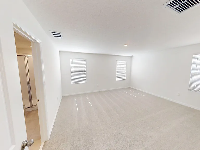 1129 Bradford Park Dr — Photo 15