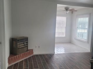 1914 Binz St #C, Houston, TX 77004