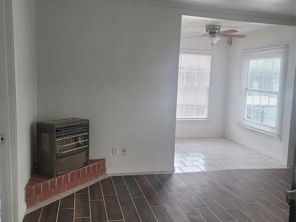 1914 Binz St #C, Houston, TX 77004