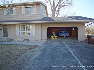 9049 Pillsbury Ave S, Bloomington, MN 55420