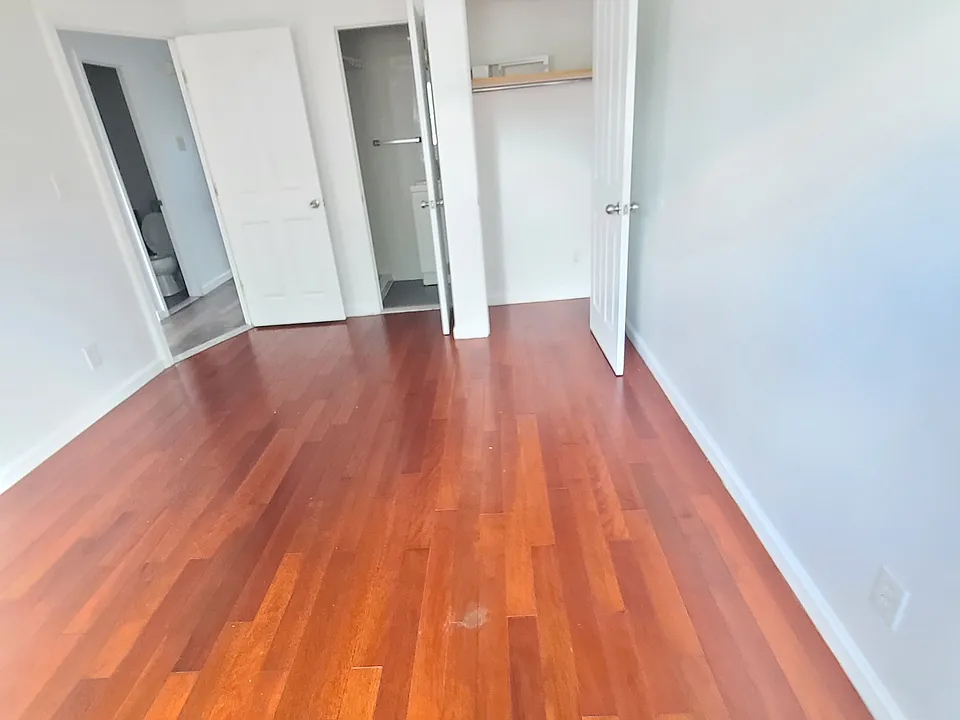 7130 Kissena Blvd #2