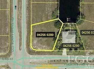 3917 Yucatan Pkwy, Cape Coral, FL 33993