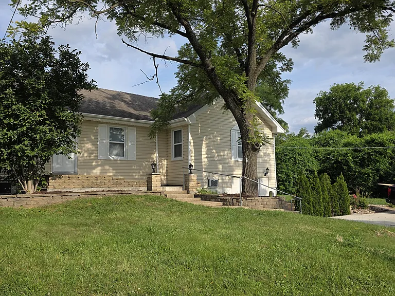 868 Larkin Ave — Photo 28