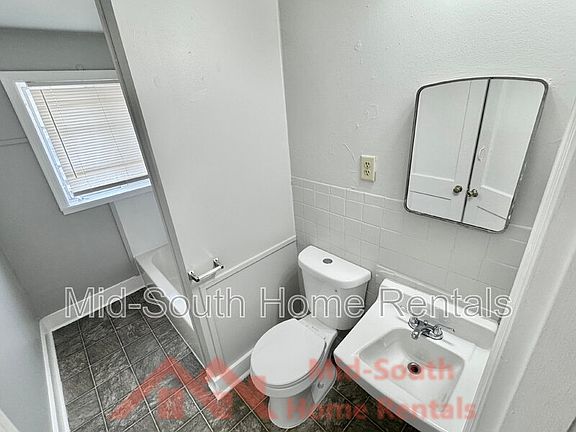 3rd image of 1515 Madison Ave APT 4