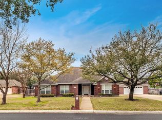 607 Benchmark Dr, College Station, TX 77845